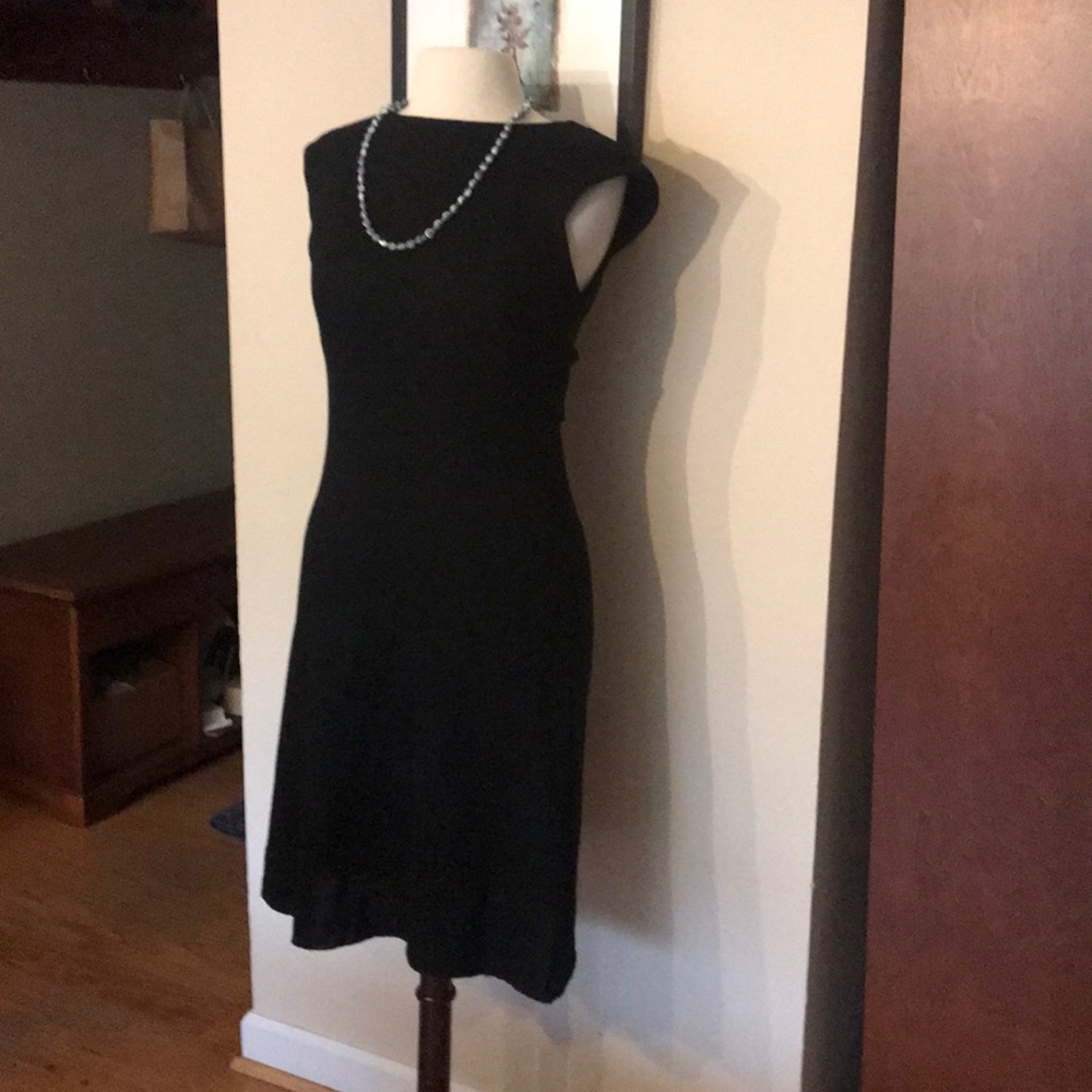 Vintage 1960’s LBD-knee length